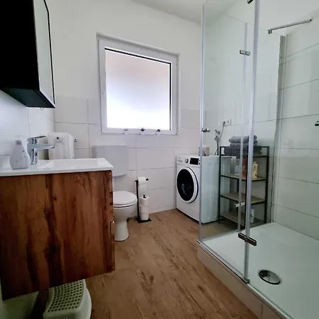 Apartment Haus No. 48 *